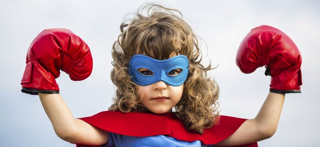 Niña superheroina