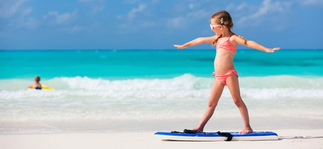 Las asignaturas más extrañas de los niños Niña surfea