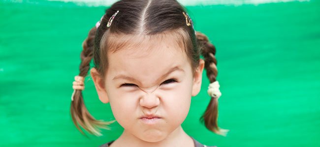 Niña enfadada
