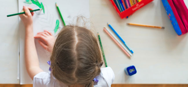 Claves para saber si tu hijo es diestro o zurdo