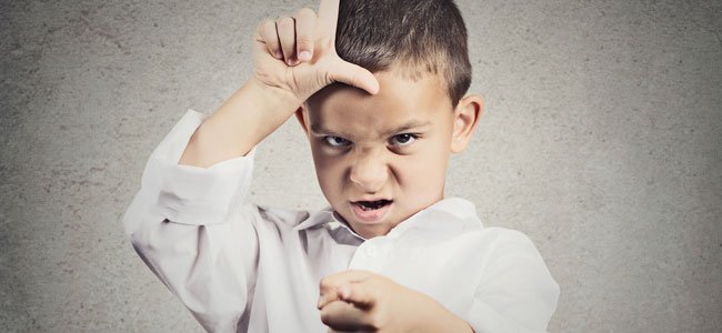 Niños que hacen críticas negativas