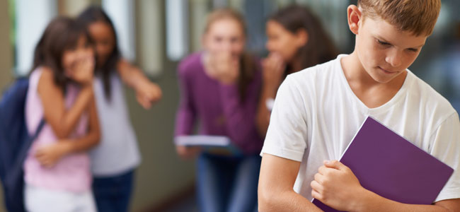 Niños que reciben burlas por ser diferentes Niños que reciben burlas por ser diferentes