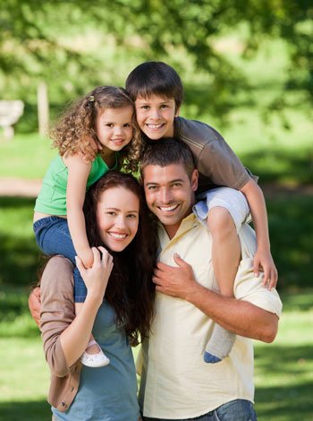 Mientras un niño nace, un padre se hace Mientras un niño nace, un padre se hace