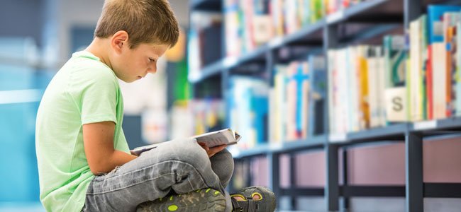 Niños a los que les cuesta leer Niños a los que les cuesta leer