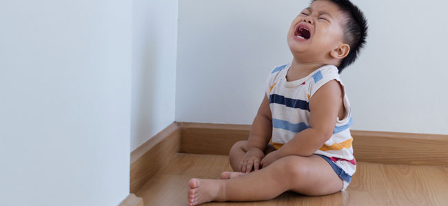 Niños pequeños para el rincón de pensar Niños pequeños para el rincón de pensar