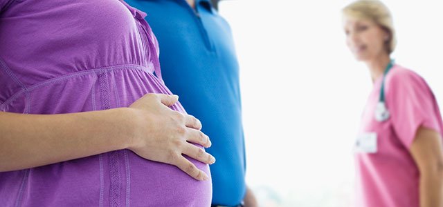 Programar el parto Embarazada en hospital