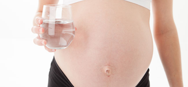 La importancia de la hidratación en el embarazo La importancia de la hidratación en el embarazo