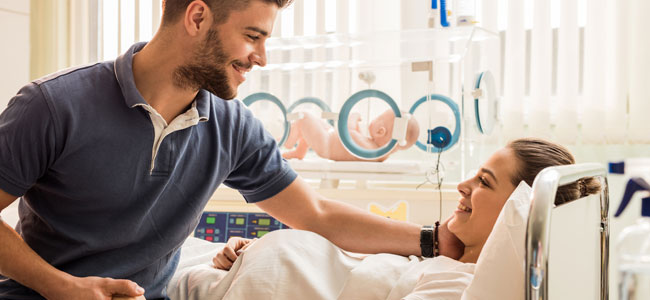 El padre debe estar presente en el parto o no El padre debe estar presente en el parto o no