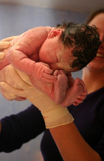 Dar a luz en casa o en el hospital Dar a luz en casa o en el hospital