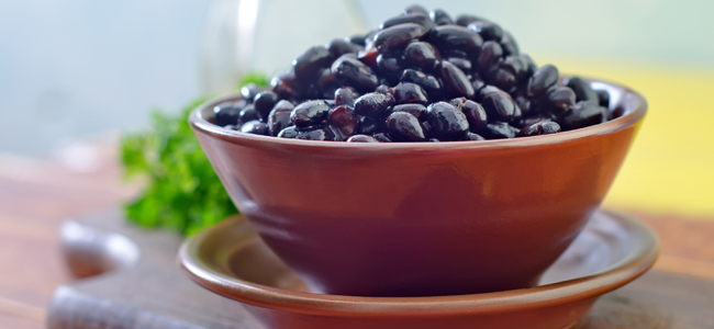 Ricos frijoles de la olla para la familia