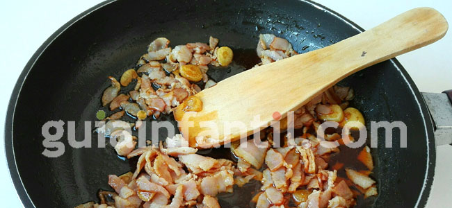 Lombarda con manzana, bacon, pasas y nueces. Paso 2 Lombarda con manzana, bacon, pasas y nueces. Recetas trampantojo