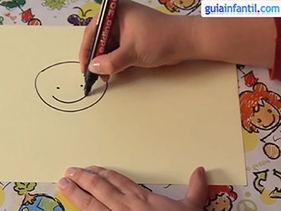 Dibujar una abeja. Paso 1. Dibujar una abeja. Paso 1.