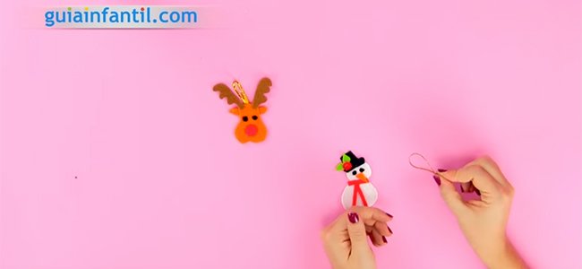 Adornos para el árbol con fieltro. Paso 4