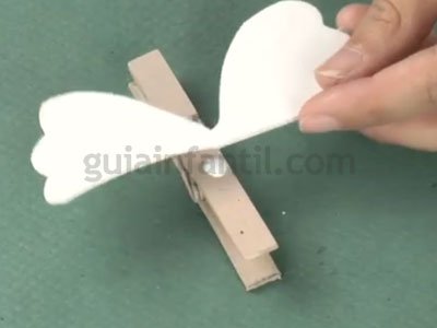 Ángel de Navidad con pinza de madera. Paso 1 Ángel de Navidad con pinza de madera. Paso 1