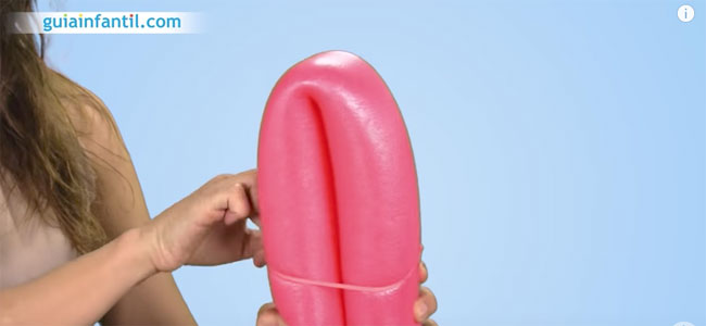 Caballito con churros de piscina. Paso 1