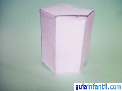 Manualidad caja de conejo de Pascua. Paso 3. Manualidad caja de conejo de Pascua. Paso 3.