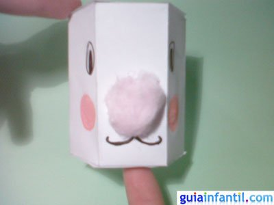 Manualidad caja de conejo de Pascua. Paso 4. Manualidad caja de conejo de Pascua. Paso 4.