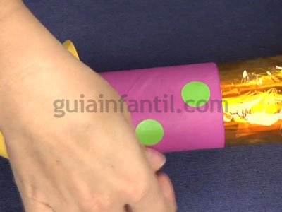 Cómo hacer un cohete de cartón. Paso 5 Cómo hacer un cohete de cartón. Paso 5