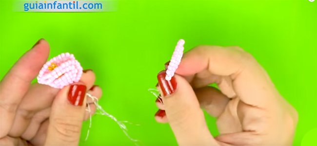 Cómo hacer una flor con abalorios. Paso 5 Cómo hacer una flor con abalorios. Paso 5
