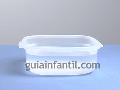 Cómo inflar un globo con una botella. Paso 1. Cómo inflar un globo con una botella. Paso 1.