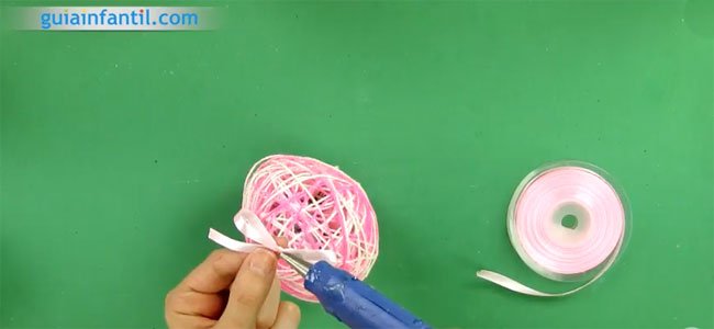 Huevo de Pascua con sorpresa. Paso 4