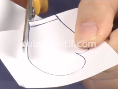 Manualidad de abeja. Paso 4