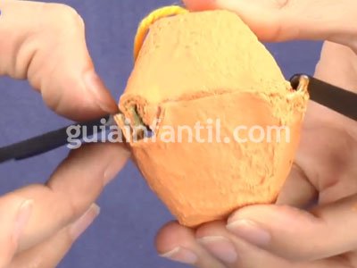 Manualidad de abeja. Paso 5