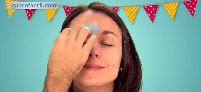 Maquillaje de Frozen paso a paso. Paso 1