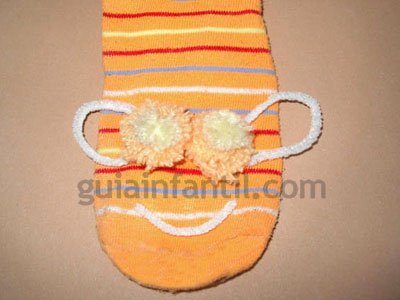 Cómo hacer una marioneta lagarto. Paso 3