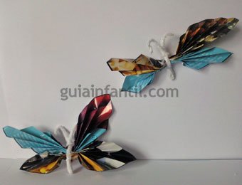 Mariposas con papel de revista