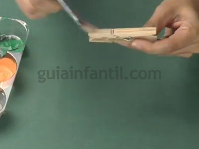 Papá Noel con pinzas. Paso 1 Papá Noel con pinzas. Paso 1