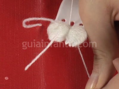 Cómo hacer un pompón de lana. Paso 3