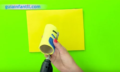 Portalápices de Minions. Paso 4 Portalápices de Minions. Paso 4