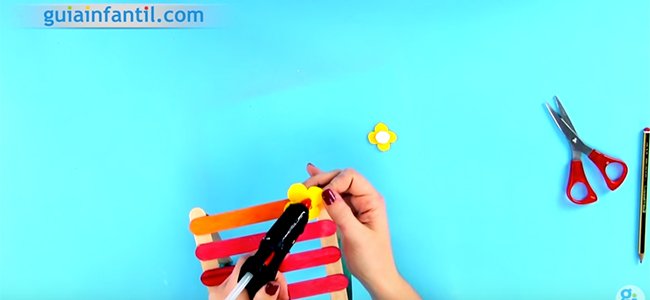 Porta pendientes para el Día de la Madre. Paso 3