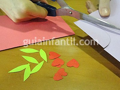 Tarjeta de corazones Manualidades para niños