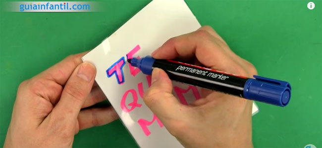 Tarjeta mágica para mamá. Paso 4