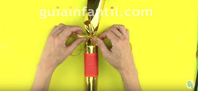 Hacer un cracker sorpresa con los niños Hacer un cracker sorpresa con los niños