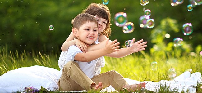 Beneficios del juego para los niños Beneficios del juego para los niños