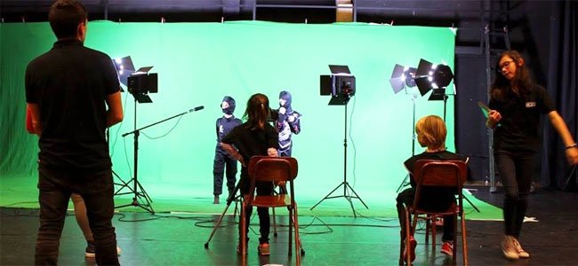 Talleres de cine para enseñar a los niños a hacer películas Talleres de cine para enseñar a los niños a hacer películas