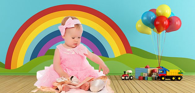 Decorar la habitación del bebé como si fuera un cuento Bebé en habitación con arcoíris