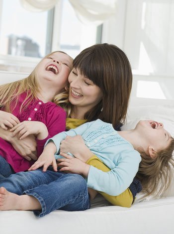 Risoterapia en casa con los niños