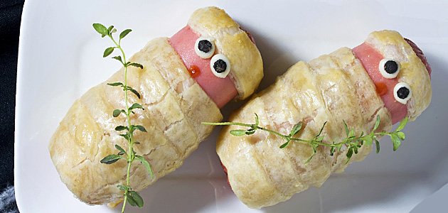 Momias de salchichas para Halloween Momias de salchichas para Halloween