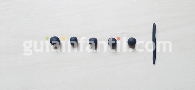 Arañas de chocolate para Halloween. Paso 5