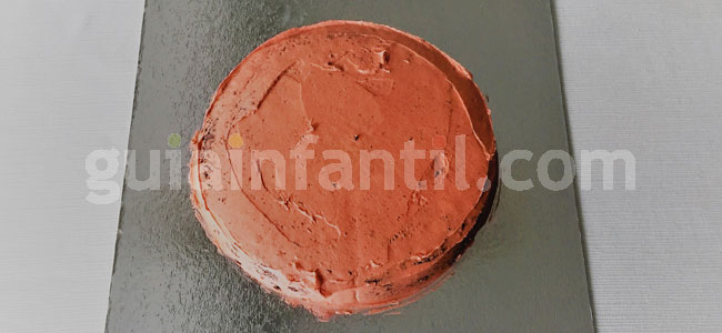 Bizcocho de monstruo para Halloween. Paso 2