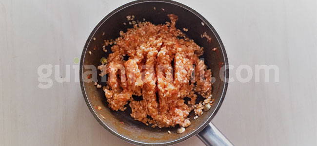 Calabazas de Halloween con tomates asados. Paso 2