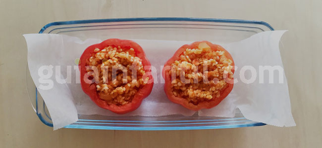 Calabazas de Halloween con tomates asados. Paso 3