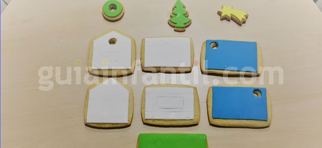 Casita de galletas de jengibre. Paso 4