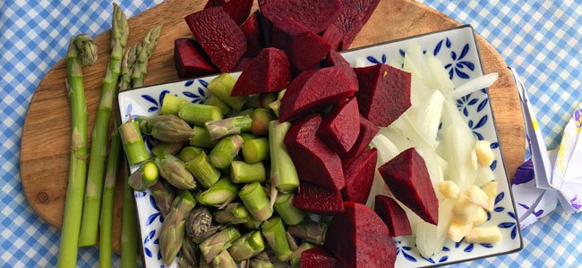 Ingredientes cortados de la crema