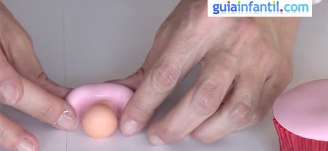 Cupcake de chupete. Paso 3