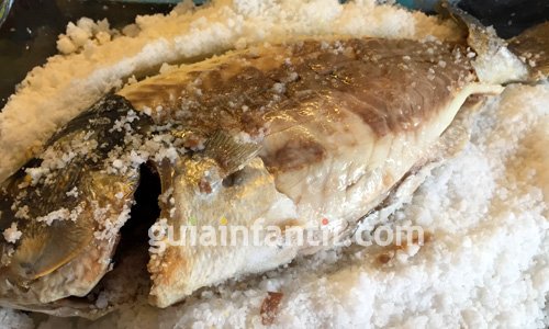 Receta de dorada a la sal. Paso 5 Receta de Dorada a la sal. Paso 5